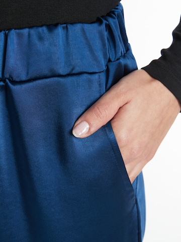Ana Alcazar Regular Trousers in Blue