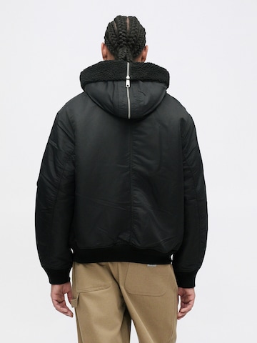 Carhartt WIP Kurtka przejściowa 'Hd Oltera' w kolorze czarny