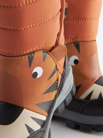 Next Snowboots in Orange