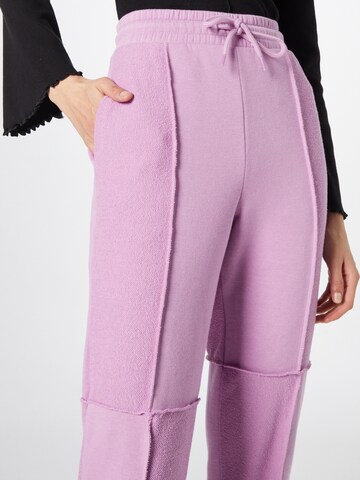 Monki - Tapered Pantalón en rosa