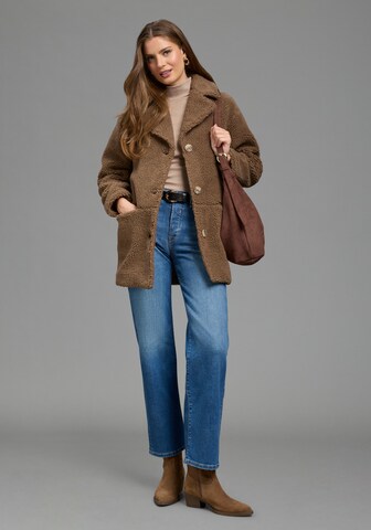 LAURA SCOTT Winter Coat in Brown