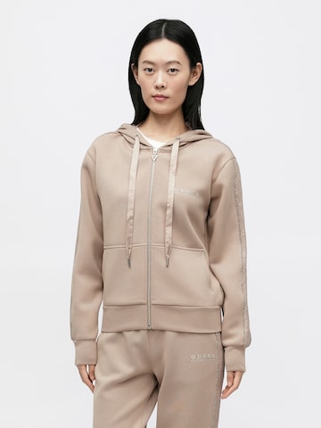 GUESS Sweatjacke in Braun: Vorderseite