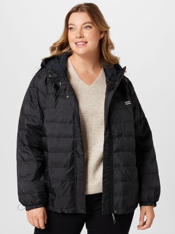 Levi's® Plus Zimní bunda 'Edie Packable Jacket' – černá: přední strana