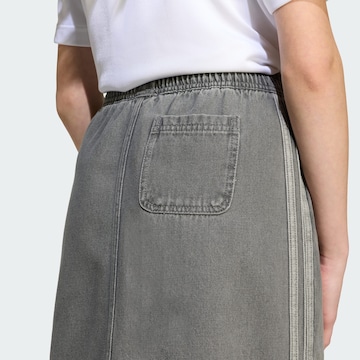 ADIDAS ORIGINALS Rock in Grau