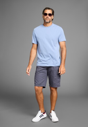Man's World T-Shirt in Blau