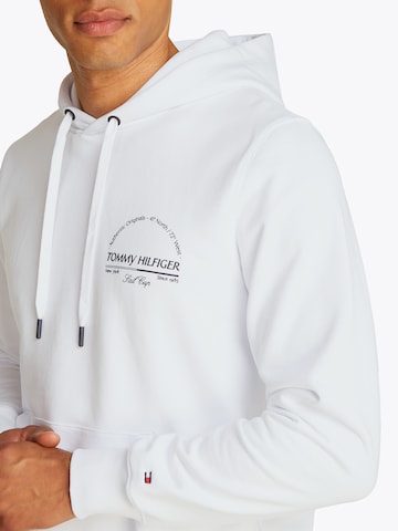 TOMMY HILFIGER Mikina 'ARCH' – bílá