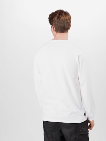 VANS Regular Fit Shirt 'OFF THE WALL' in Weiß