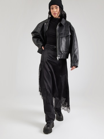 ABOUT YOU Shirt 'Maja' in Zwart