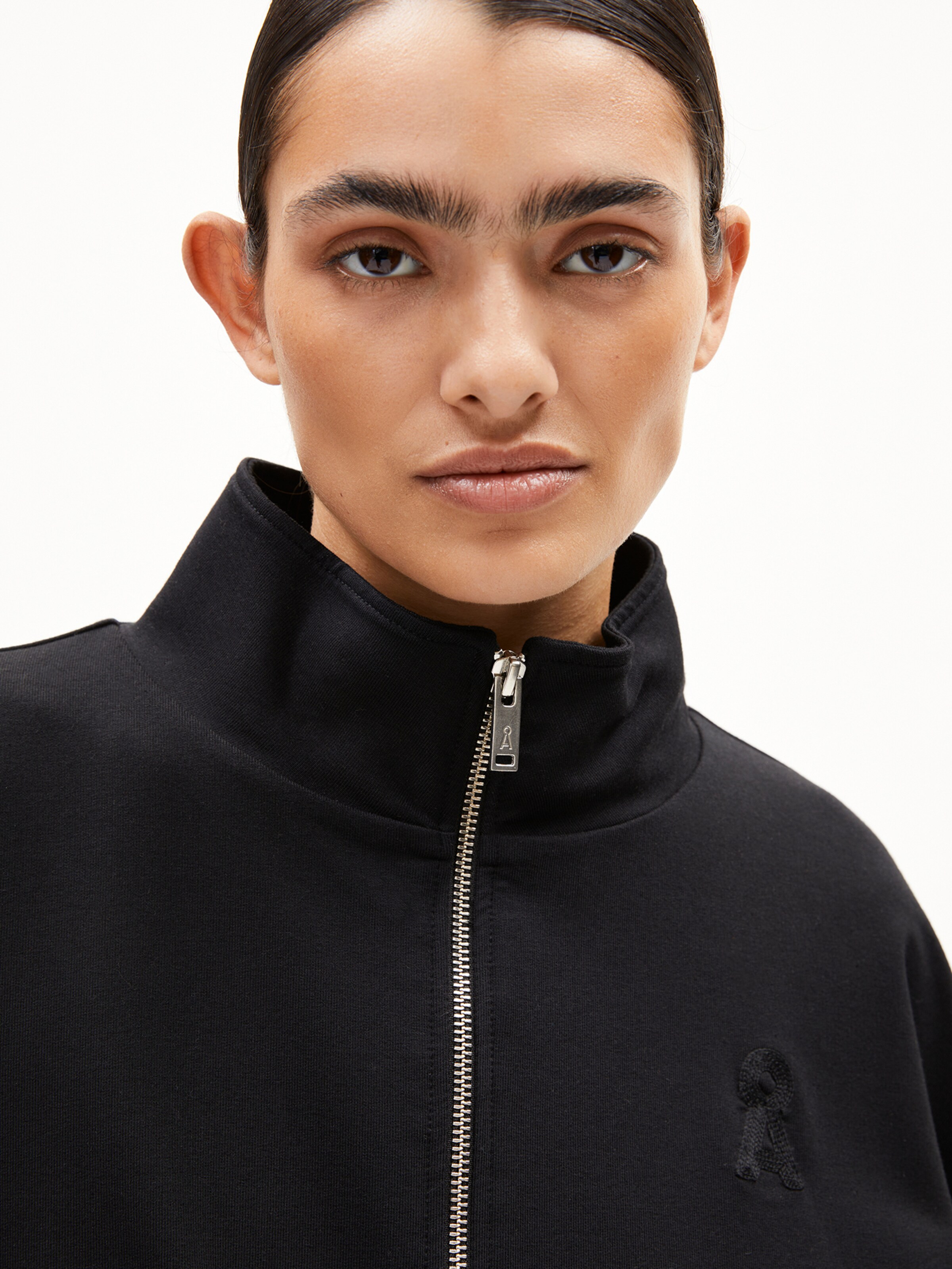 ARMEDANGELS Sweat jacket in Black: front