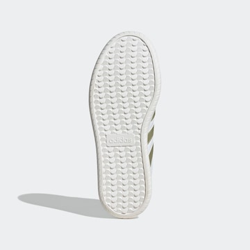ADIDAS SPORTSWEAR Низкие кроссовки 'Barreda' в Белый
