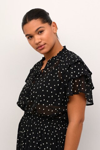 KAFFE CURVE Blus 'KC Sallie' i svart: framsida
