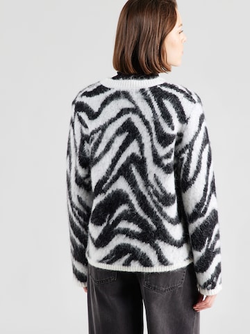 PIECES Kampsun 'PCMYNTHE', värv valge