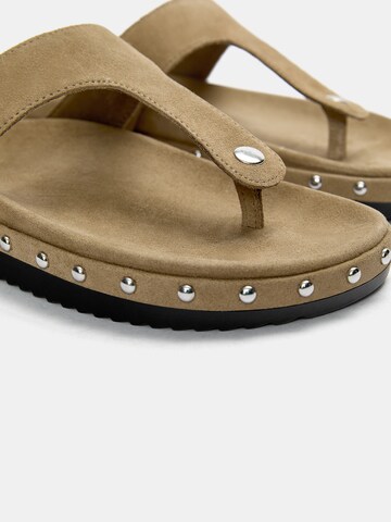 Pull&Bear Teenslipper in Beige
