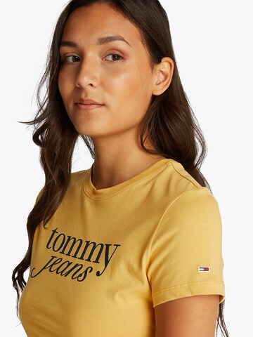 Tommy Jeans Tričko 'ESSENTIAL' – žlutá