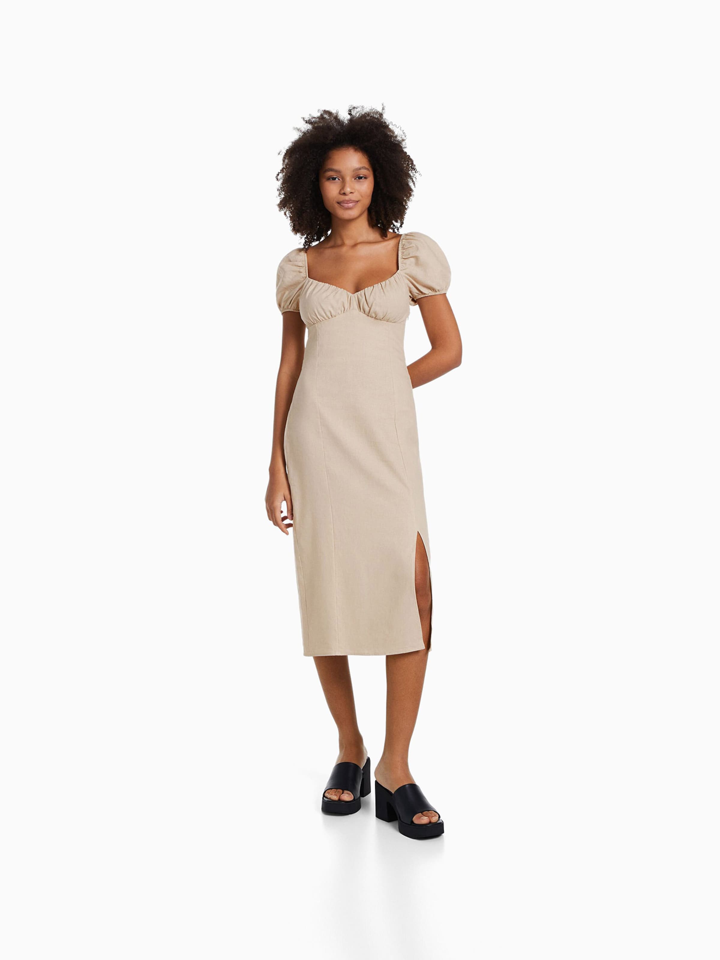 Robe Bershka en Sable ABOUT YOU