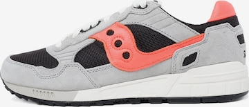 saucony Низкие кроссовки 'SHADOW 5000' в Черный: спереди