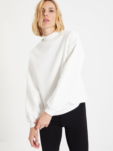 Sweat-shirt Trendyol en beige