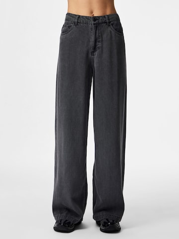 Wide Leg Jean 'PCSmidi' PIECES en gris : devant