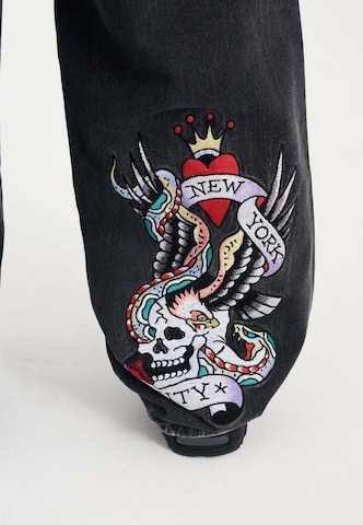 Ed HardyLoosefit Traperice 'NYC Skull' - crna boja