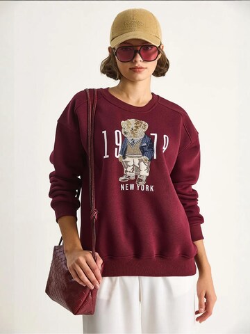 Bianco Lucci - Sweatshirt em vermelho: frente