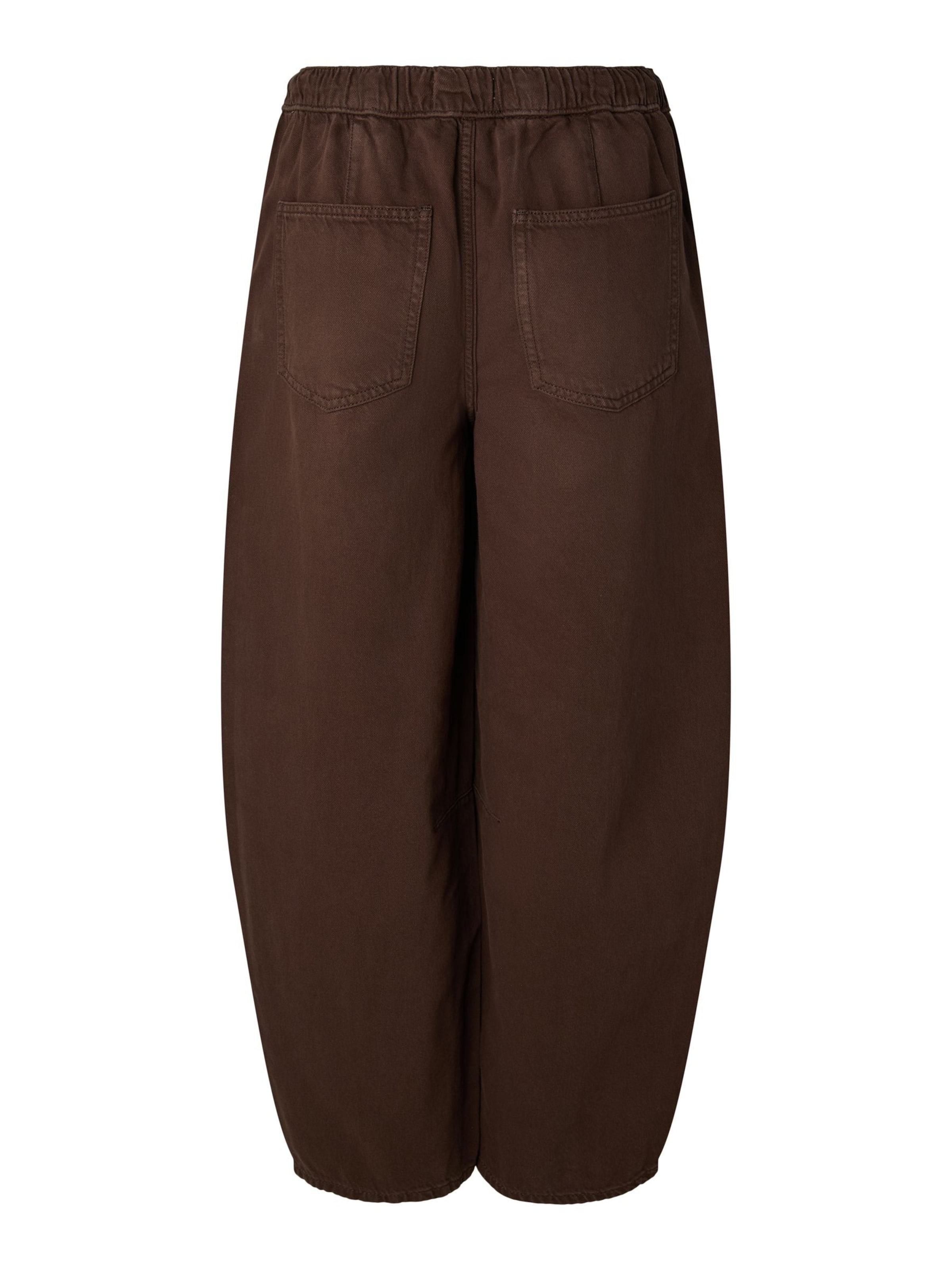 PIECES Barrel Jeans 'PCSILVIA' in Braun