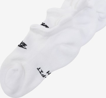 Nike Sportswear Sukat värissä valkoinen: etupuoli