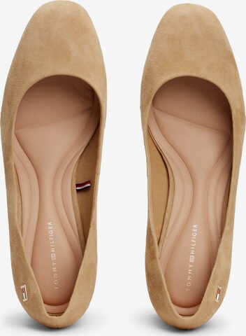 TOMMY HILFIGER Pumps in Beige