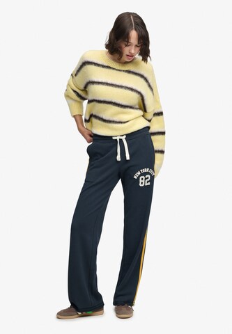 Superdry & Co Loosefit Broek 'Athletic Essentials' in Rood
