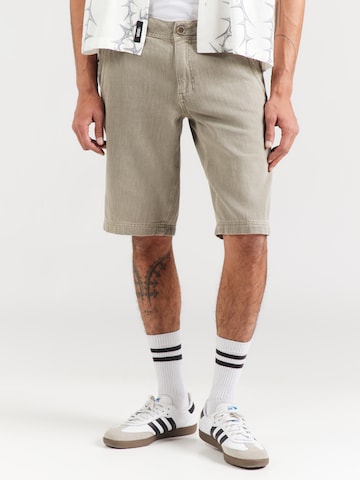 Regular Jean CAMP DAVID en gris : devant