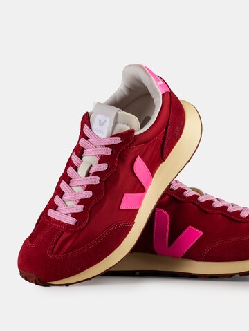 Veja Sneakers 'Rio Branco II' in Red