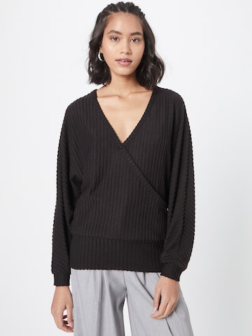 NEW LOOK Sweater in Black: front