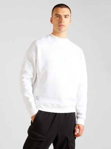 ALPHA INDUSTRIES Sweatshirt i vit