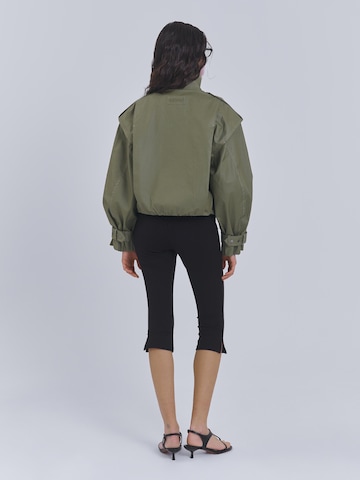 AEMMI Between-season jacket 'WAXED' in Green