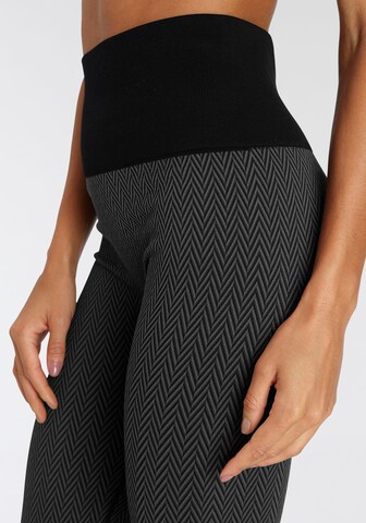 VIVANCE Skinny Sporthose in Schwarz