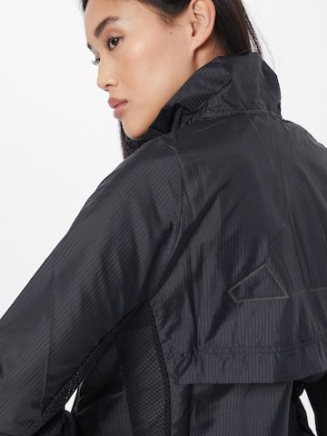 ADIDAS SPORTSWEAR Jacke 'Run Icons ' in Schwarz