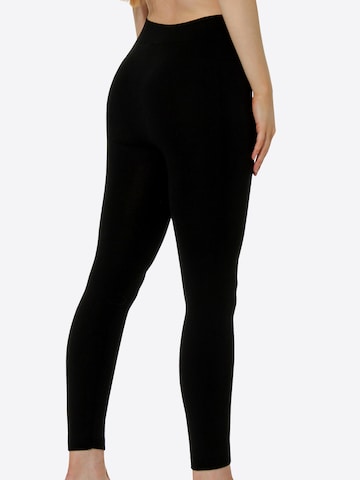 Skinny Leggings di Yenita in nero