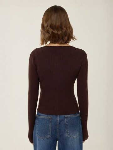 Hiccup - Casaco de malha em castanho