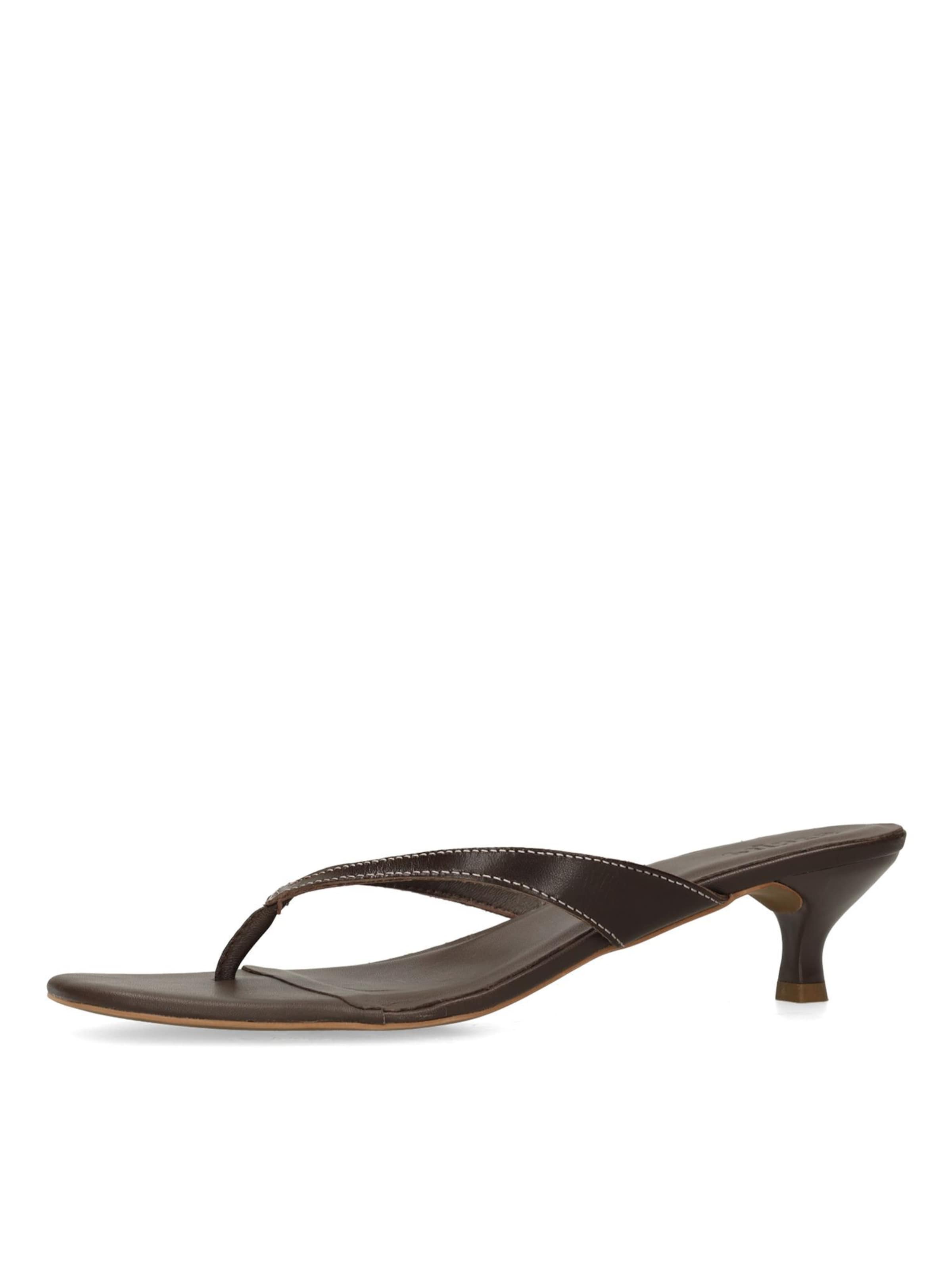 Tongs SACHA en marron : devant