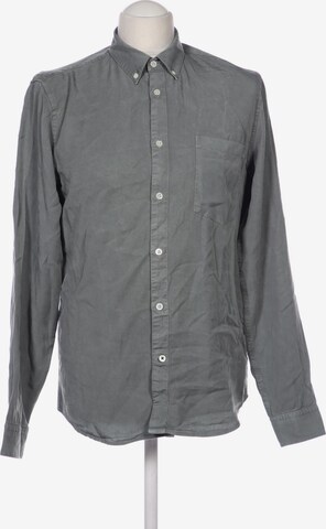 NN07 Button Up Shirt in S in Green: front