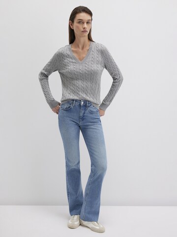 Mavi Sweater in Grey