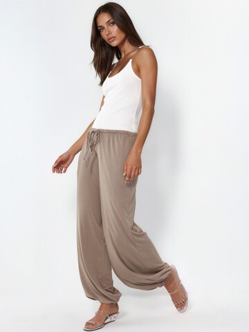 Tapered Pantaloni de la Busem pe maro