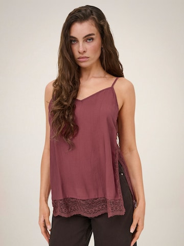 JDY Top 'JDYSoul' in Red: front