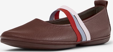 Ballerina con cinturino 'Right Nina' di CAMPER in rosso: frontale