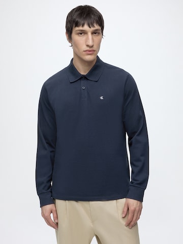 Calvin Klein Jeans T-shirt i blå: framsida