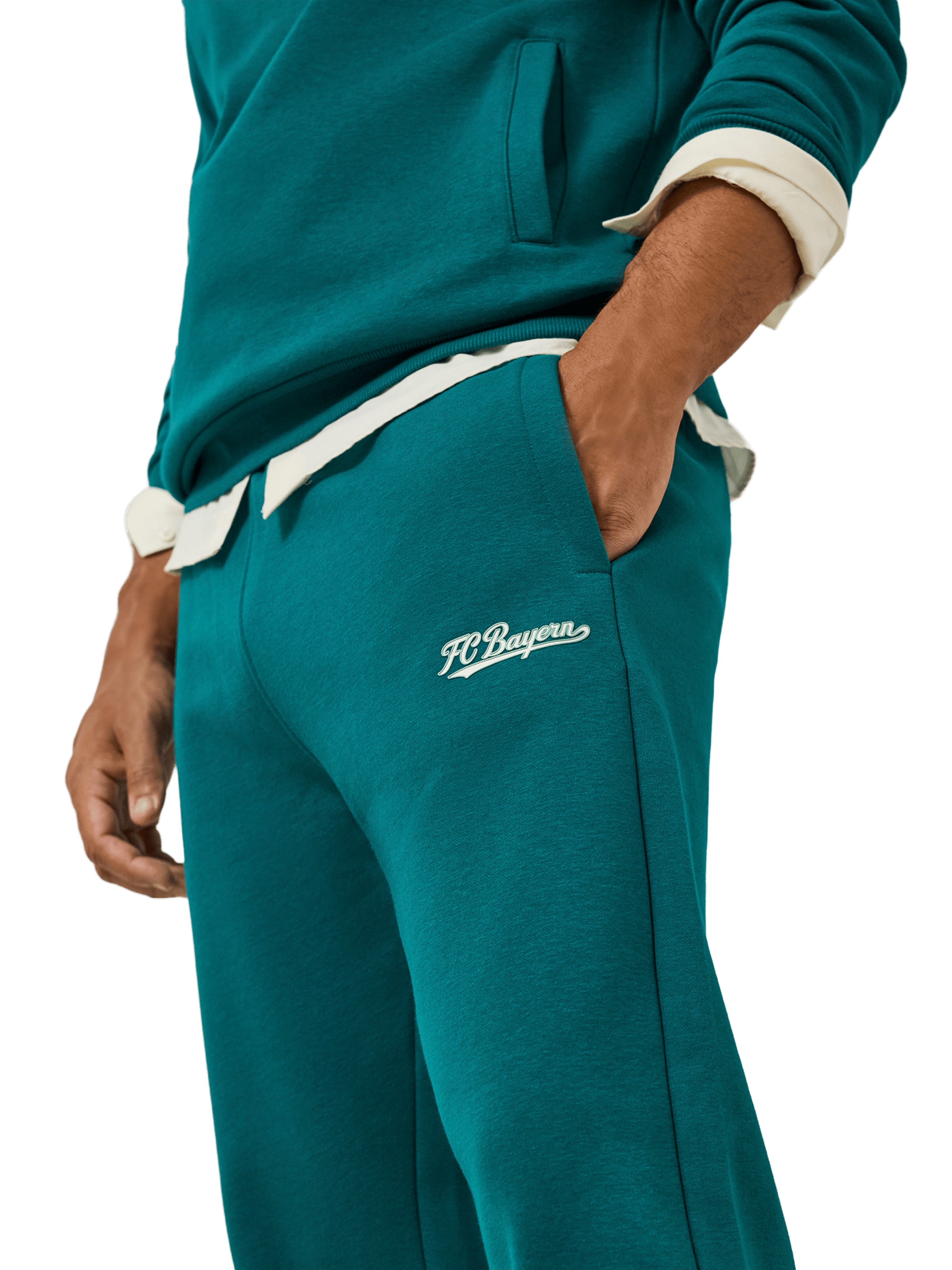 FC BAYERN MÜNCHEN Regular Pants in Green