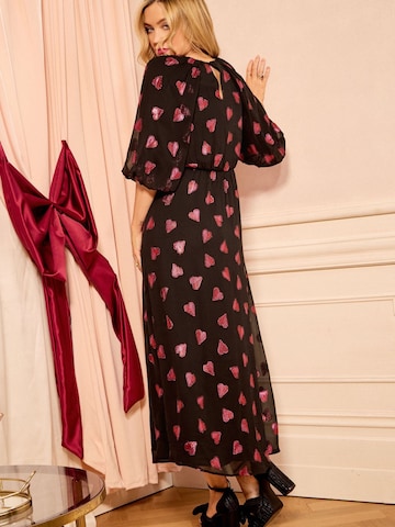 love & roses Šaty - Čierna