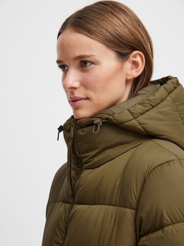 Cappotto invernale 'BOMINA' di b.young in verde