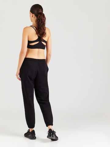 4F Tapered Workout Pants in Black