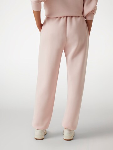GUESS Tapered Hose in Pink