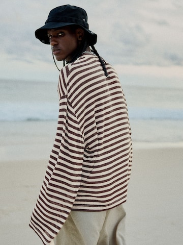 T-Shirt Bershka en beige